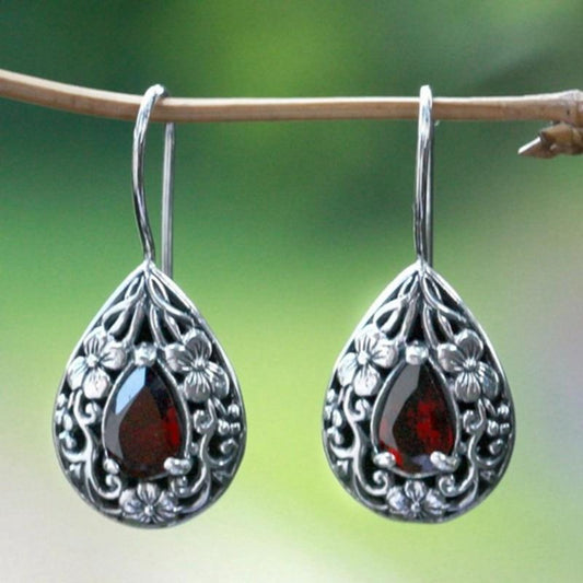 Water Droplet Pear Shaped Vintage Red Rhinestone Earrings